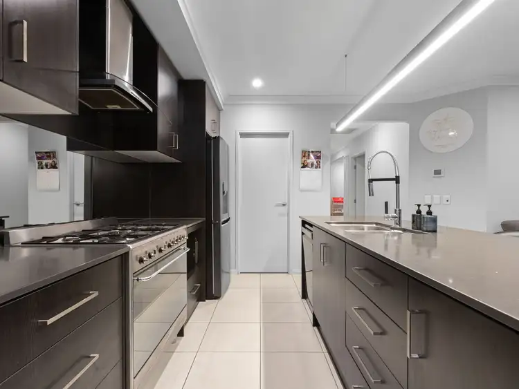 Sixth view of Homely house listing, 2 O'connor Court, Augustine Heights QLD 4300