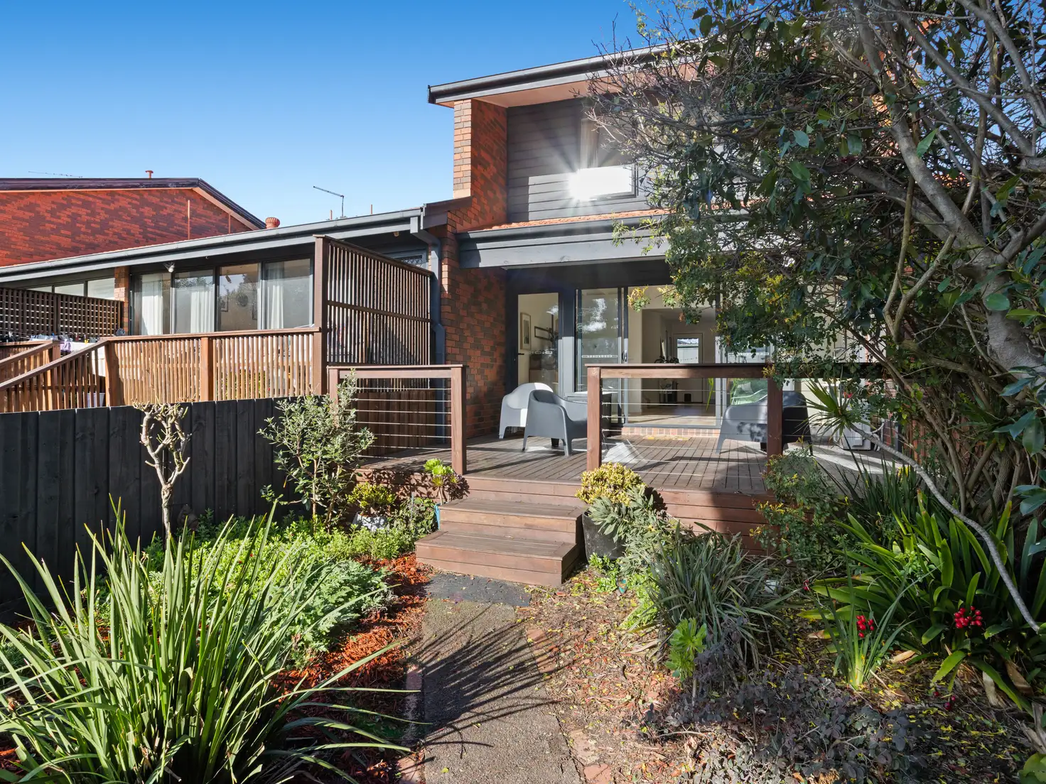 Main view of Homely townhouse listing, 8/4-8 Kenaud Avenue, Mount Eliza VIC 3930