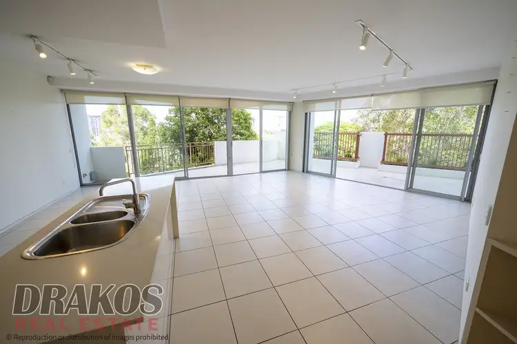 Fourth view of Homely apartment listing, 3/196 Dornoch Terrace, Highgate Hill QLD 4101