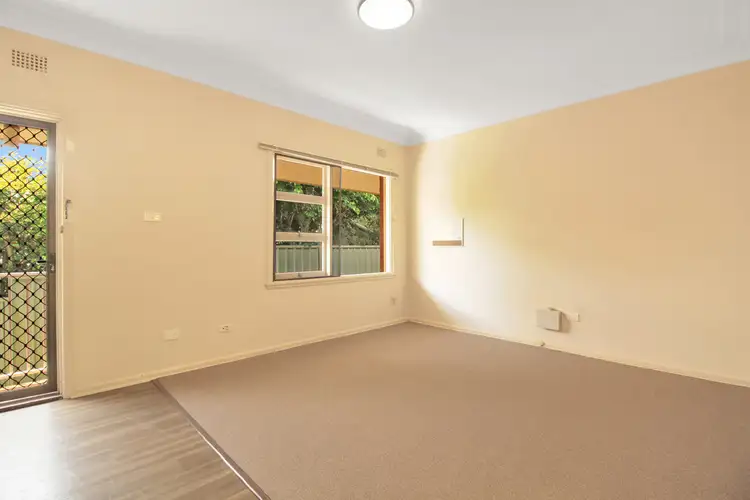 Main view of Homely unit listing, 3/64 New Dapto Road, Wollongong NSW 2500