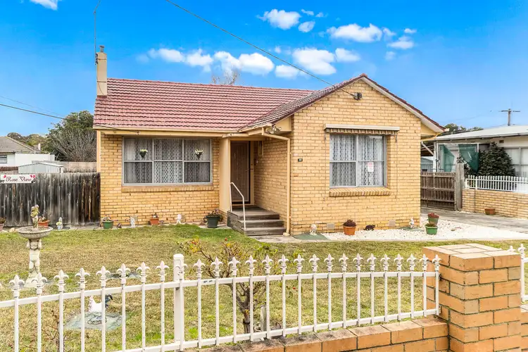 10 Forest Drive, Frankston North VIC 3200