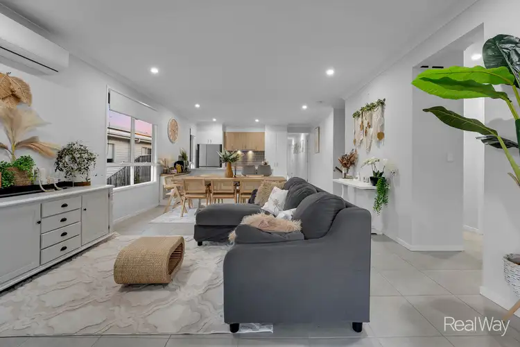 28 Cooper Way, Spring Mountain QLD 4300