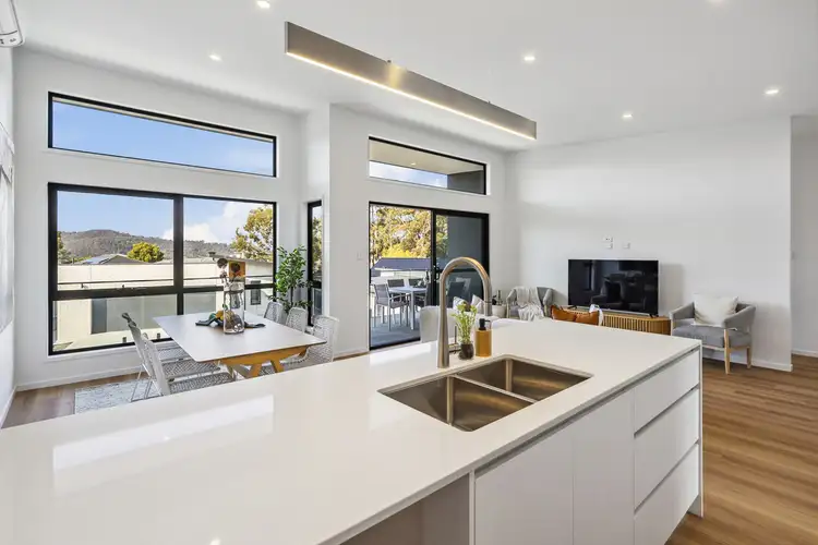 3/35 O'Connor Drive, Kingston TAS 7050