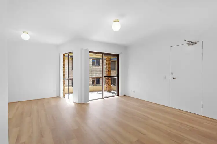 Fourth view of Homely unit listing, 9/1925 Gold Coast Highway, Burleigh Heads QLD 4220