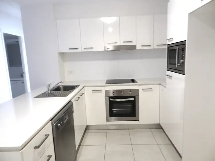 Third view of Homely apartment listing, 4/44 Cordelia Street, South Brisbane QLD 4101