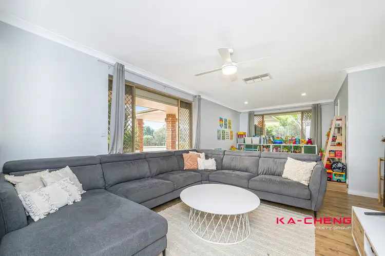 11 Tiber Avenue, Beechboro WA 6063