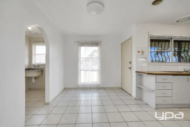 Seventh view of Homely house listing, 15 Melwood Court, Meadow Heights VIC 3048