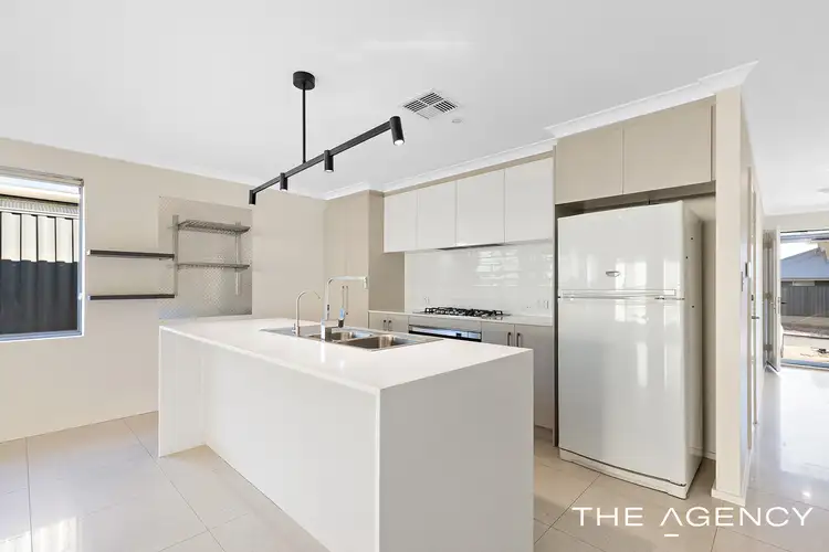 18 Picton Road, Lakelands WA 6180