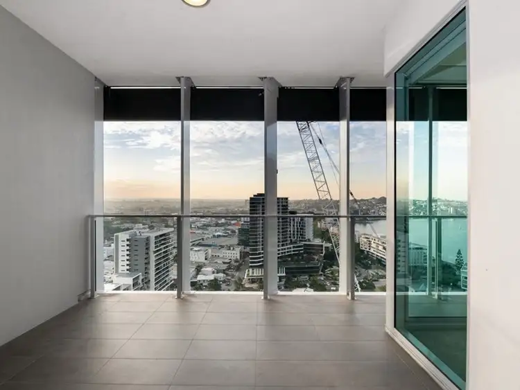 2304/30 Festival Place, Newstead QLD 4006