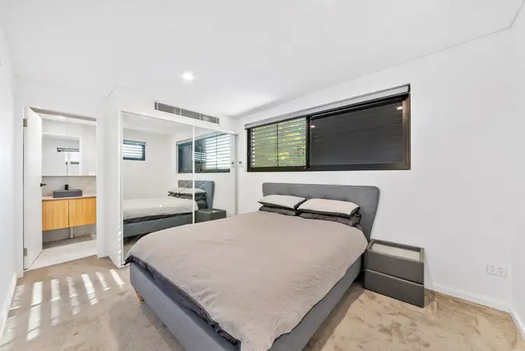 Third view of Homely apartment listing, 4/295 Simpson Street, Bondi Beach NSW 2026