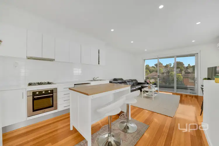 Third view of Homely townhouse listing, 1/662 PASCOE VALE Road, Oak Park VIC 3046