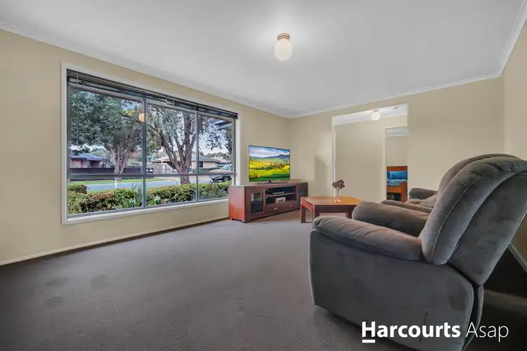 Fourth view of Homely house listing, 3 Ambleside Crescent, Berwick VIC 3806