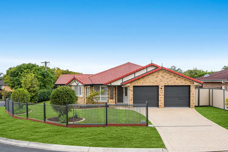 2 Glenlyn Street, Wynnum West QLD 4178