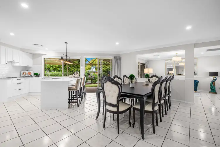 Fifth view of Homely house listing, 2 Glenlyn Street, Wynnum West QLD 4178