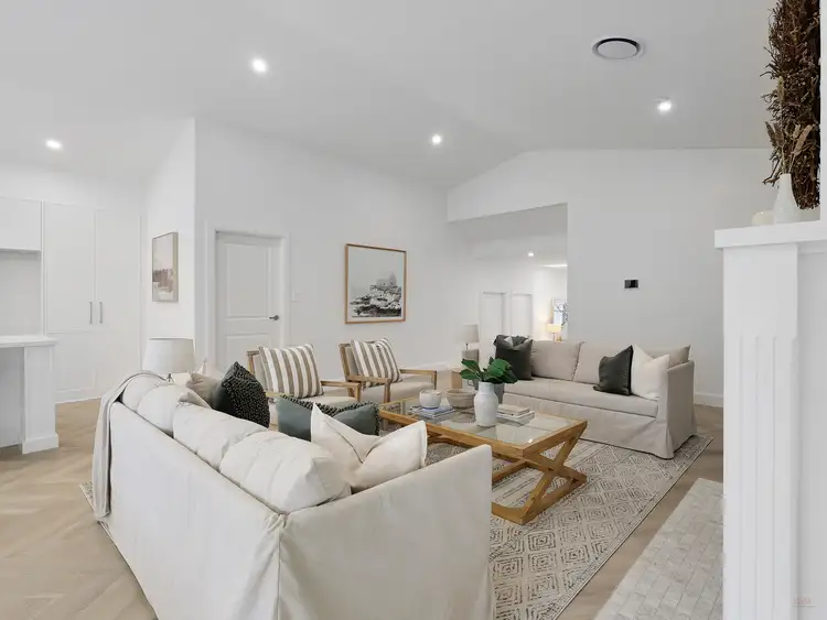 57 South Street, Robertson NSW 2577