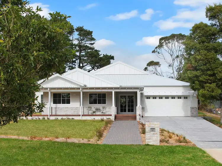 57 South Street, Robertson NSW 2577