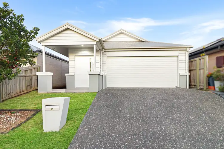 11 Smith Crescent, Mango Hill QLD 4509