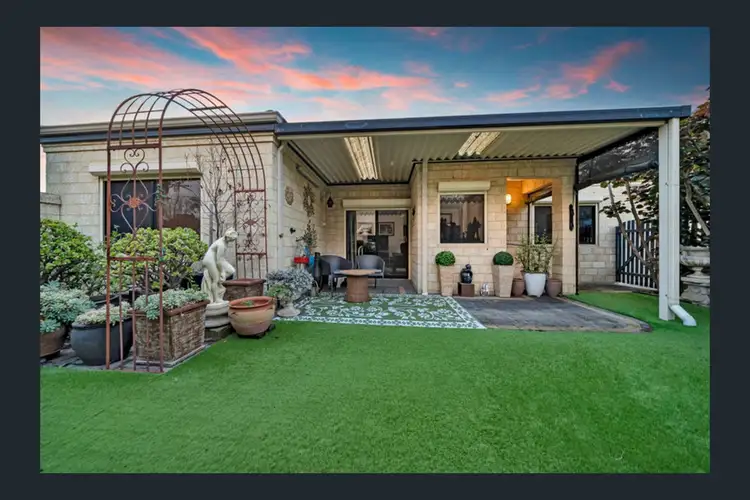 1/1 Monterey Court, Nollamara WA 6061