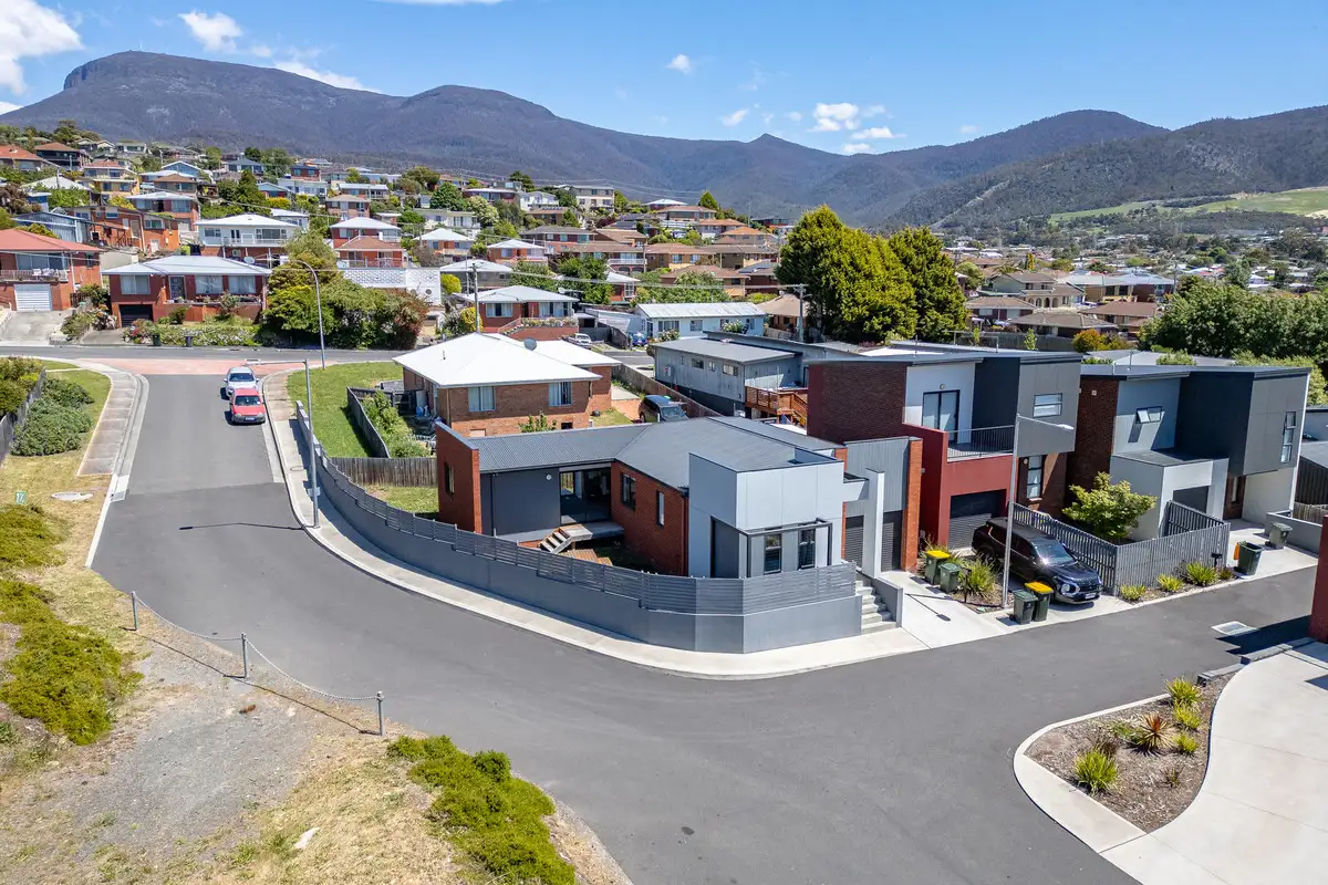 Main view of Homely townhouse listing, 19/11 Flamenco Circle, Glenorchy TAS 7010