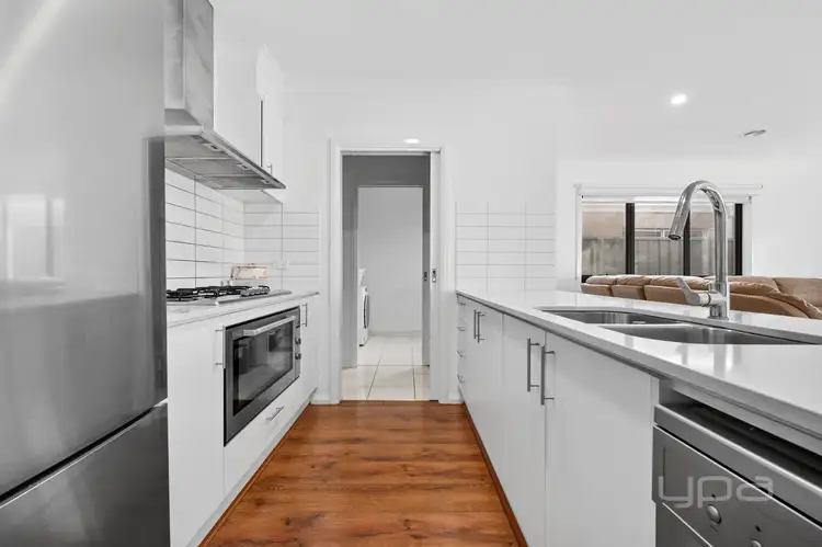 Fifth view of Homely house listing, 38 Runcorn Crescent, Strathtulloh VIC 3338