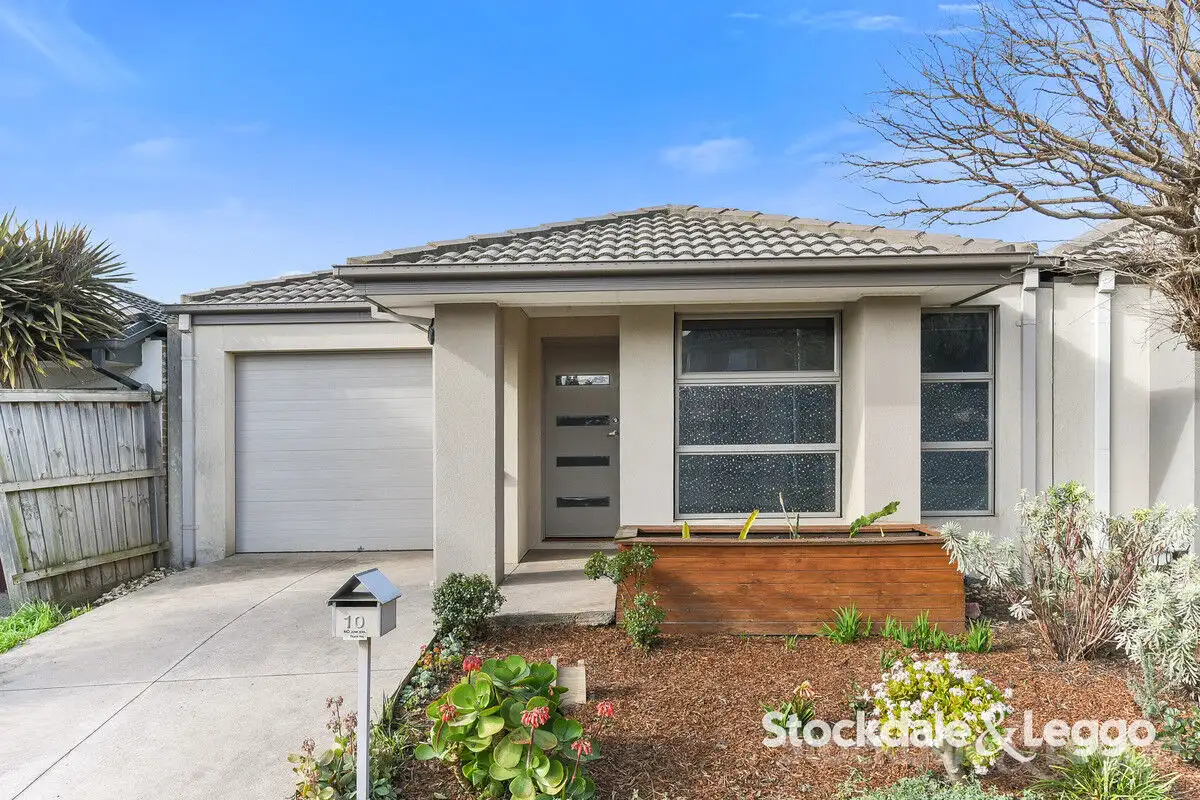 Main view of Homely house listing, 10 Kosciuszko Circuit, Clyde VIC 3978