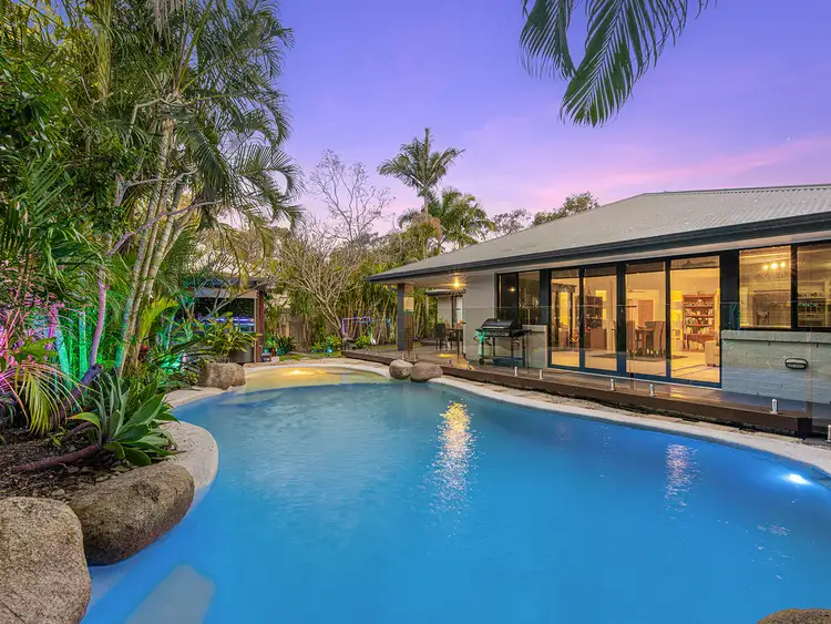 17 Edenbrooke Drive, Sinnamon Park QLD 4073