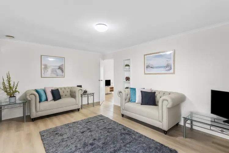 Second view of Homely house listing, 6 Farrer Close, Cranbourne VIC 3977