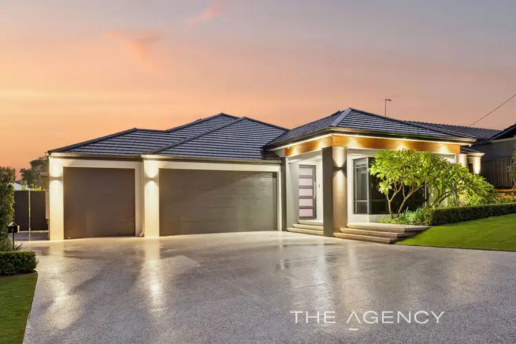 Second view of Homely house listing, 4 Parkview Rise, Willetton WA 6155