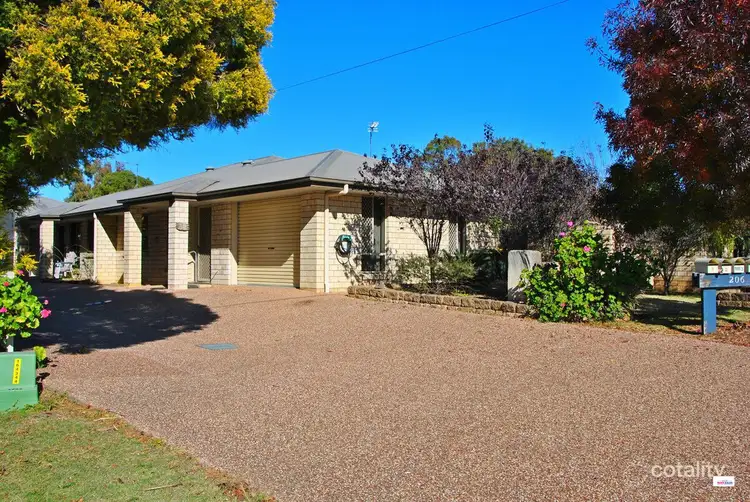 1/206 Wood Street, Warwick QLD 4370