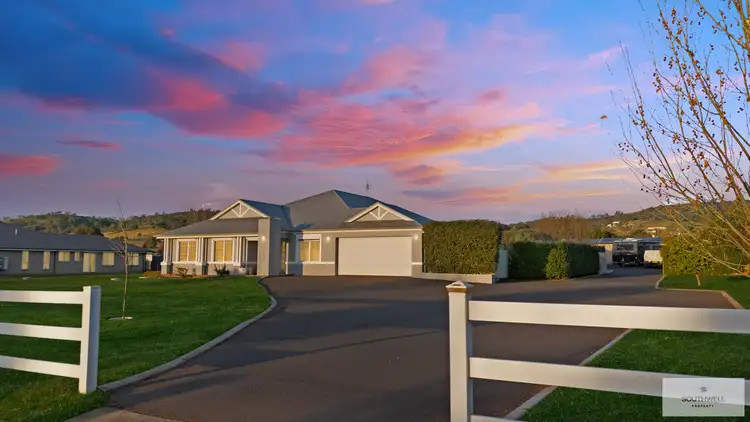 18 Sequoia Drive, Tamworth NSW 2340
