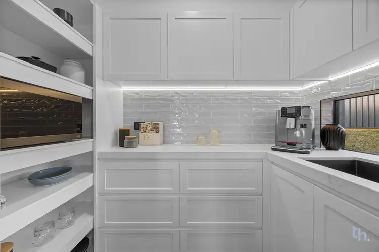 Sixth view of Homely house listing, 33 Estelville Circuit, Cameron Park NSW 2285