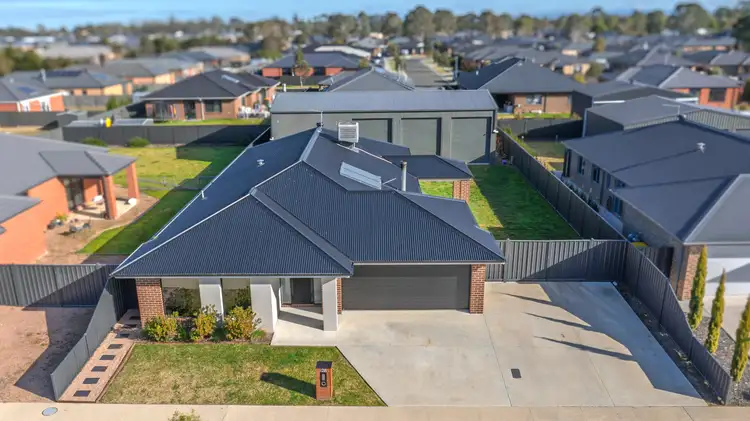 28 Peters Drive, Stratford VIC 3862