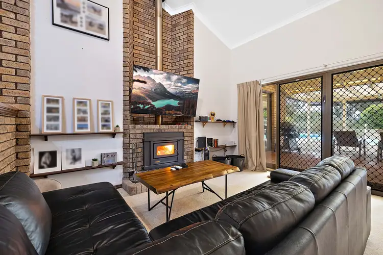 12 Orchid Drive, Roleystone WA 6111