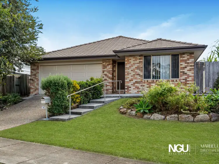 16 Tunstall Place, Brassall QLD 4305