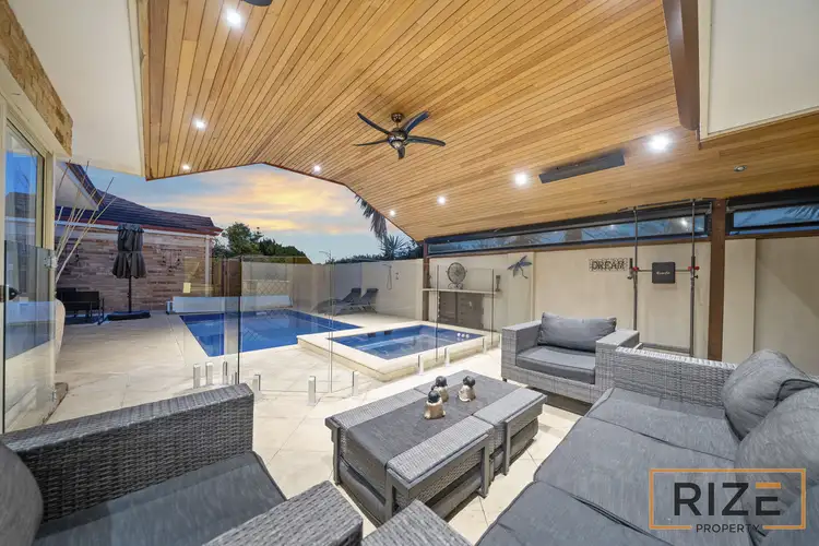 66 Naturaliste Boulevard