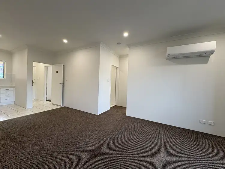 Third view of Homely unit listing, 4/9 Wooloowin Avenue, Wooloowin QLD 4030