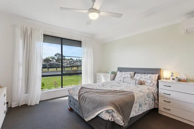 Sixth view of Homely house listing, 11 Roma Vista, Ellenbrook WA 6069