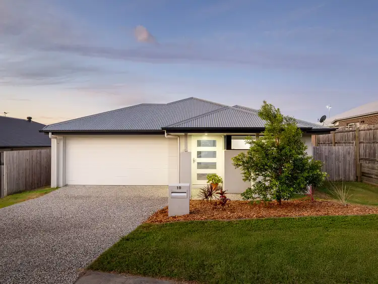 19 Messmate Place, Spring Mountain QLD 4300
