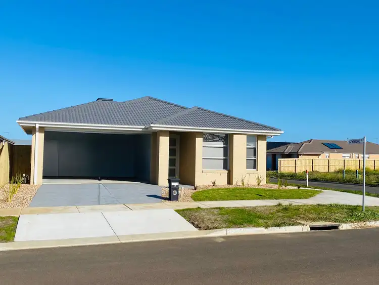 17 Duchess Drive, St Leonards VIC 3223