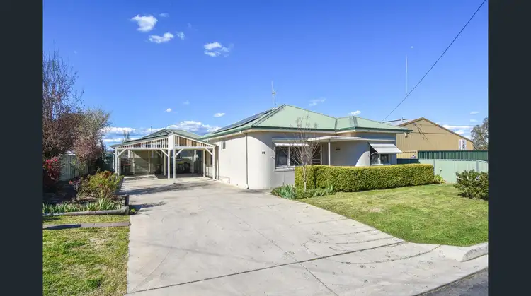 15 Oakes Street, Bathurst NSW 2795