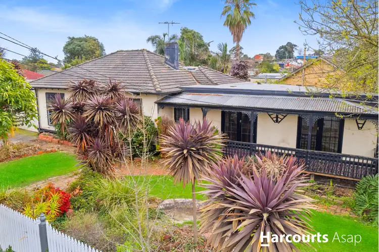 24 Kanooka Grove, Doveton VIC 3177