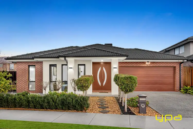 129 Wheelers Park Drive, Cranbourne North VIC 3977