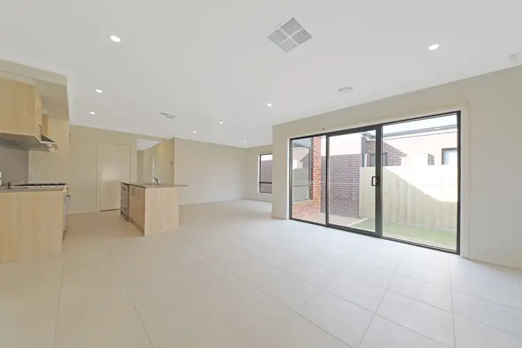 Fifth view of Homely house listing, 16 Belladonna Circuit, Wallan VIC 3756