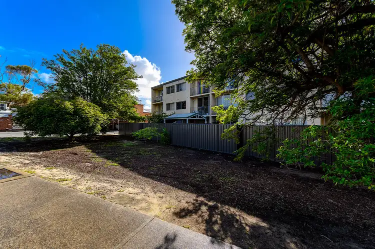 9/200 Peninsula Road, Maylands WA 6051