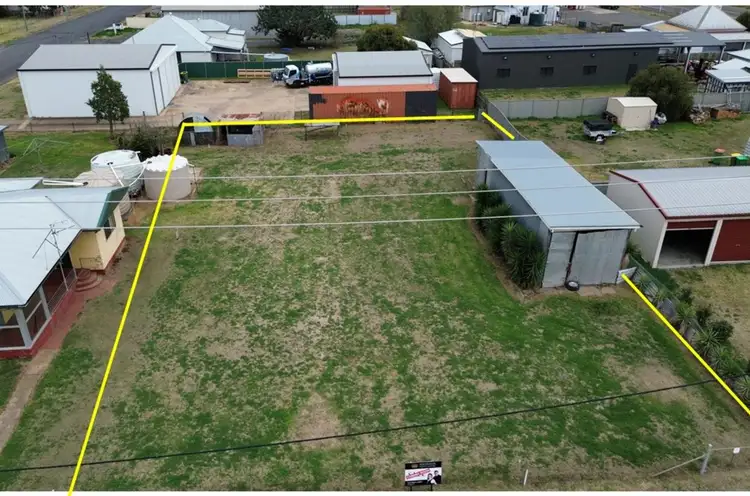 2 West Street, Oakey QLD 4401