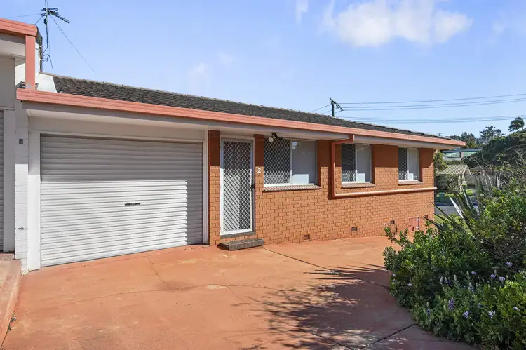 2/1 Hawker Street, Wilsonton QLD 4350