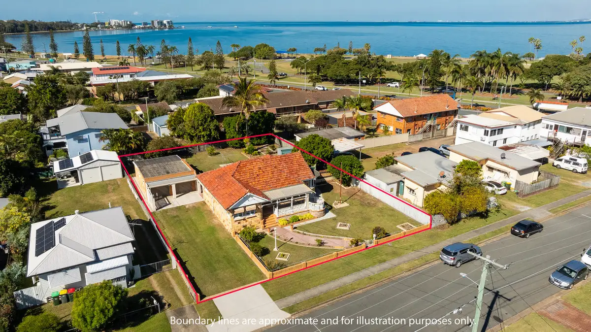 Main view of Homely house listing, 4 Laura Street, Clontarf QLD 4019
