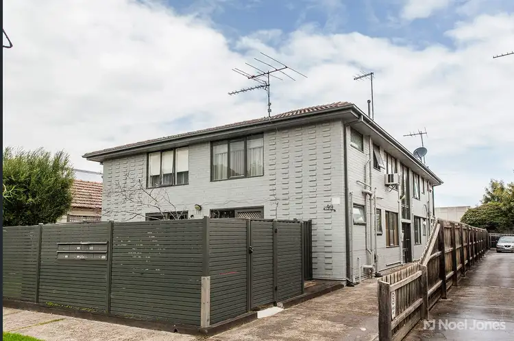 2/99 Smith Street, Thornbury VIC 3071