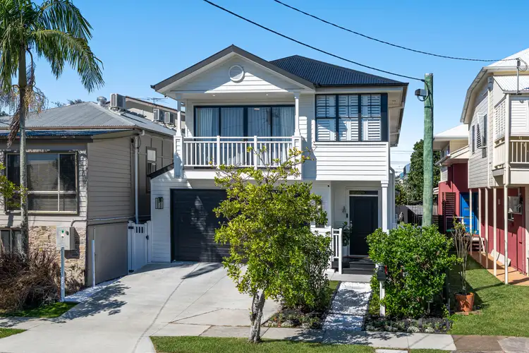 16 Chestnut Street, Wynnum QLD 4178