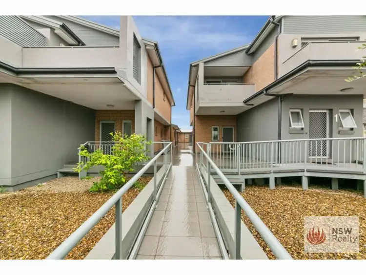 3/32 Denmark Street, Merrylands NSW 2160